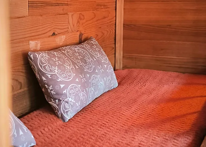 Luxury tent Belle Roulotte Avec Espace Bien-etre - Sisteron - Gap - Alpes Bayons