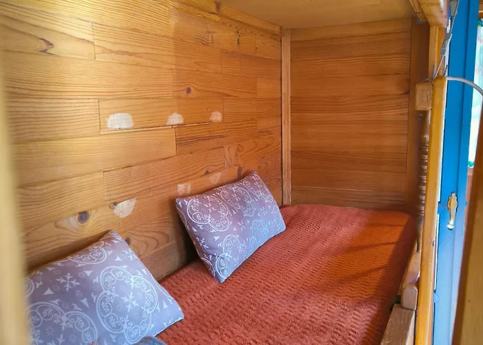 Luxury tent Belle Roulotte Avec Espace Bien-etre - Sisteron - Gap - Alpes Bayons