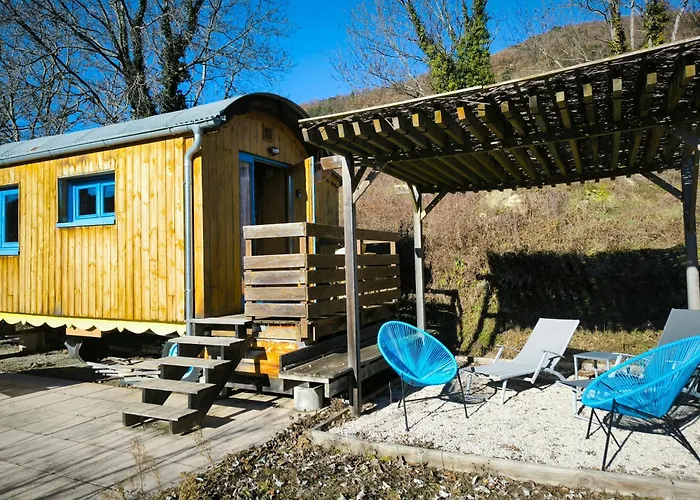 Belle Roulotte Avec Espace Bien-etre - Sisteron - Gap - Alpes