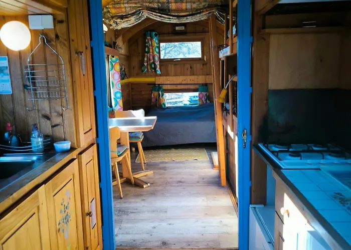 Belle Roulotte Avec Espace Bien-etre - Sisteron - Gap - Alpes * Bayons